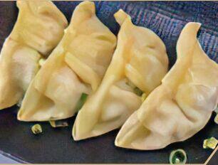 D19. Mini Soup Dumplings (4)